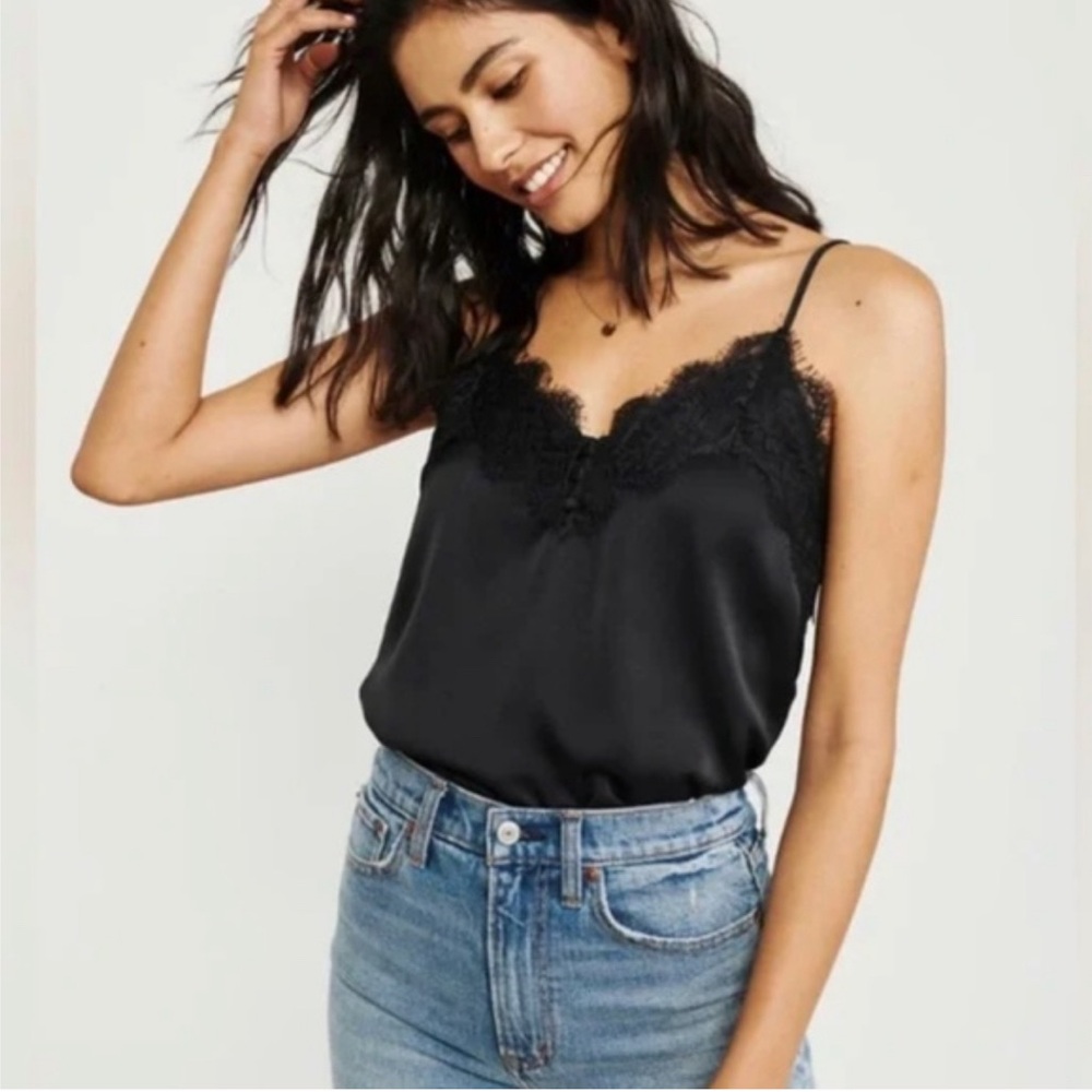 NWOT Abercrombie & Fitch Black Lace-Trim Cami XS